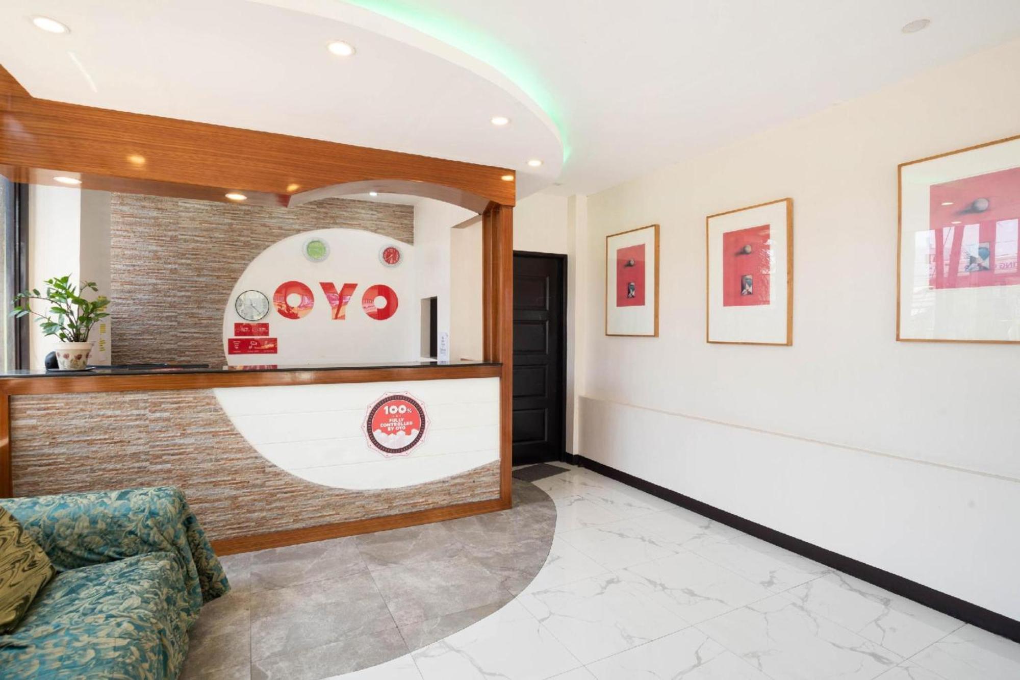 Oyo 195比南牧场酒店-员工已接种疫苗 Binan 外观 照片